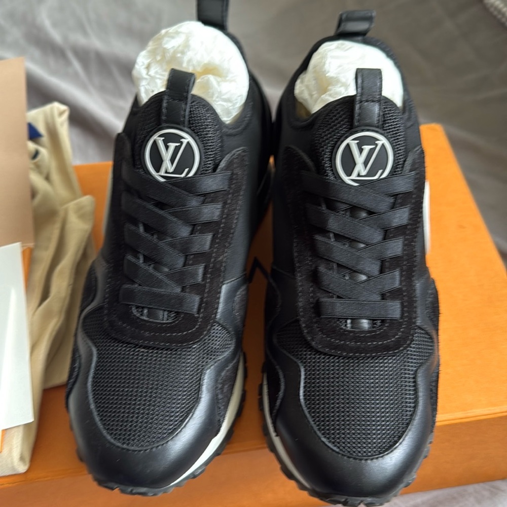 Louis Vuitton Run away Trainers